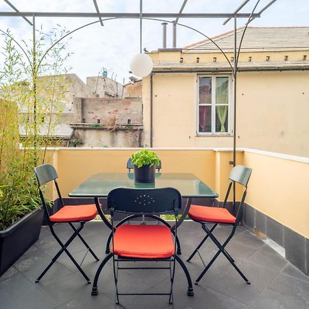 Cosy Apartment With Terrace Genoa Bagian luar foto